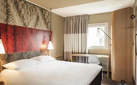 Hotel Ibis Tatui